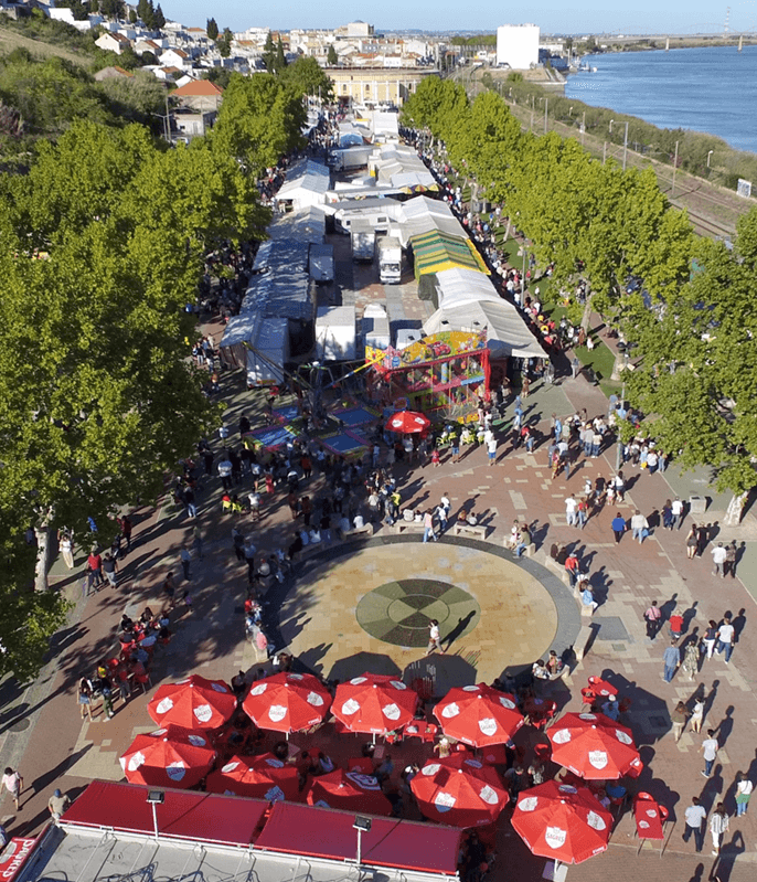 Vista aérea da Feira anual em Vila Franca de Xira